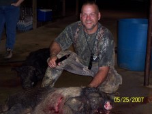 Night hunt for hogs