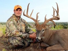 Giant Buck Alert: Kansas 18-Point Gross Scores 194
